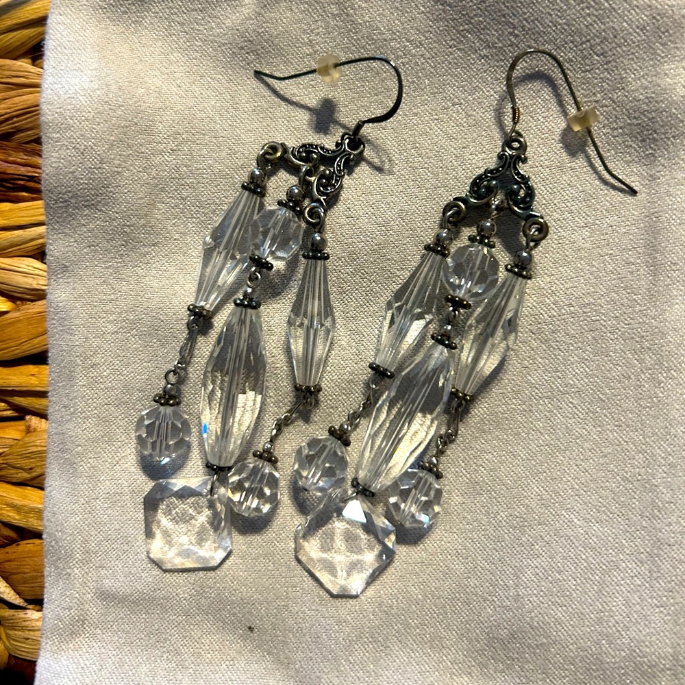 Beautiful crystal-like chandelier earrings.